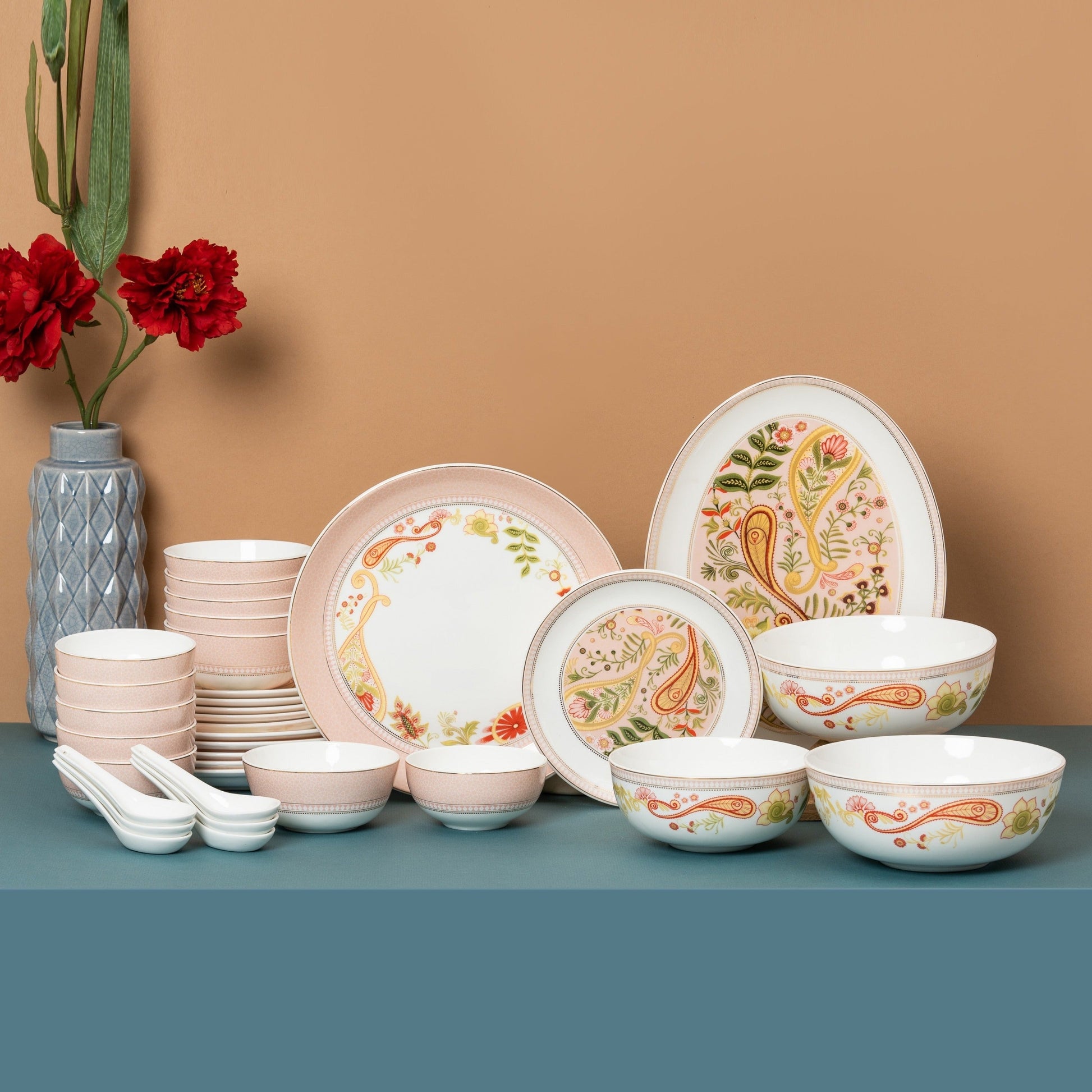 Urmi Fiesta Dinner Set of 34 (FI802), For Family of 6