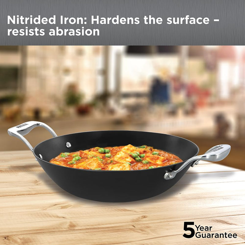 Hawkins Futura Ironman Slim Cast Iron 2.5 Litre Kadhai with Glass Lid | Lightweight, Durable & Even-Heating Deep-Fry Pan | Kadai Ideal for curries, Frying, Gravies, Snacks | Black (IMK25G)