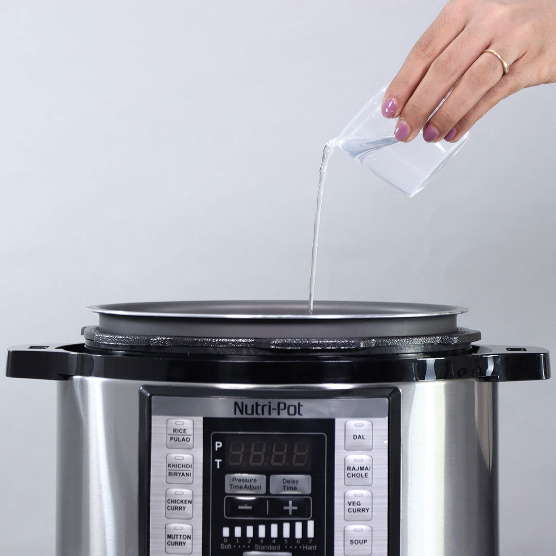 Wonderchef Nutri-Pot 6L - Measuring Cup-1