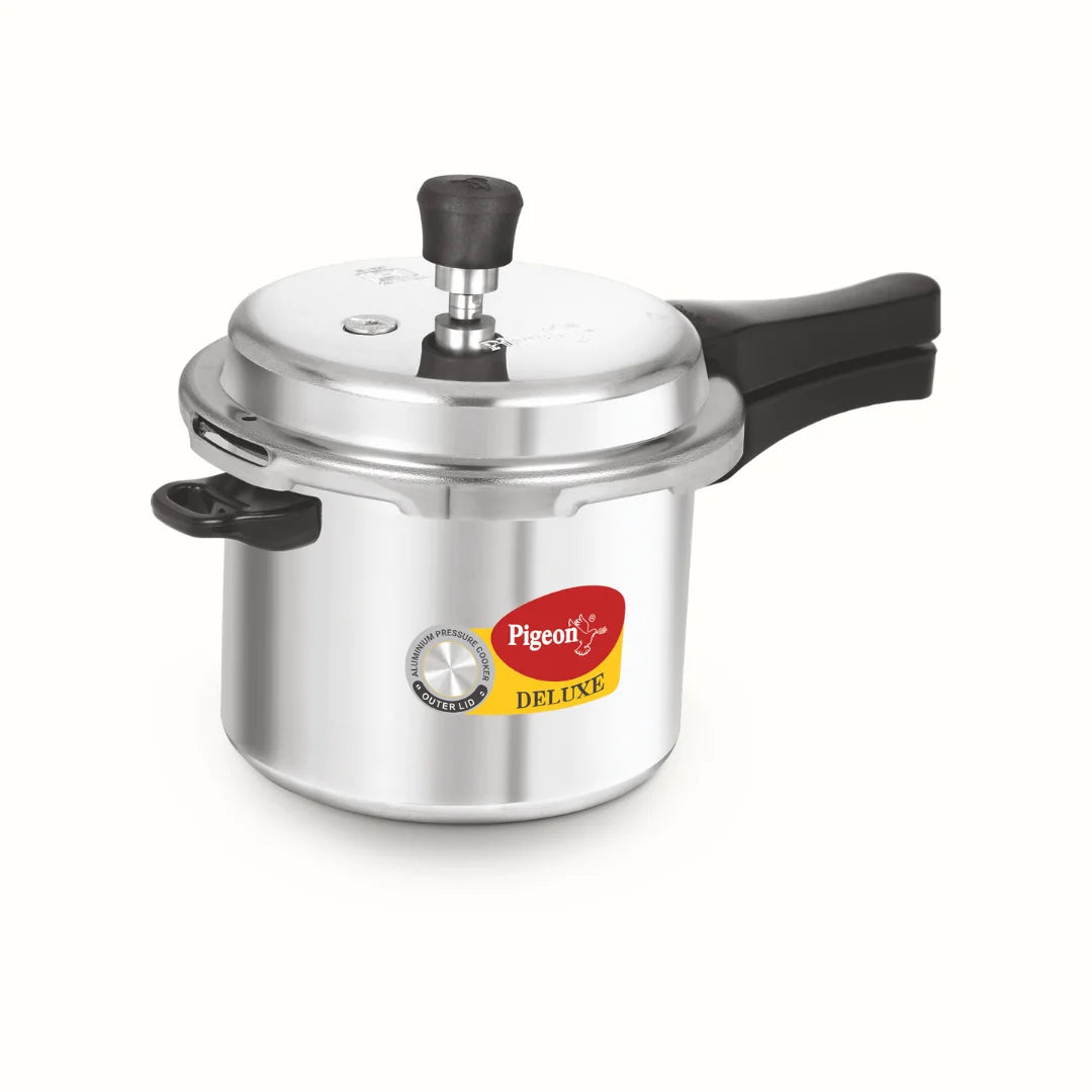 The Masterchef Upgrade – Pigeon Nyro Mixer Grinder (4 Jars), Deluxe Cooker (3L) & Powlin Gas Lighter Combo