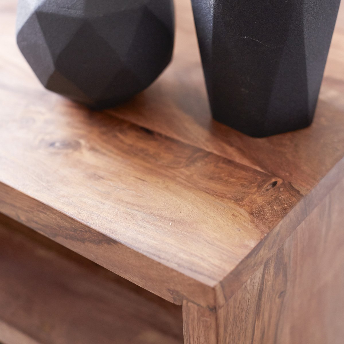 Kwarto Solid sheesham Cube 3 Drawers Sheesham Wood Bedside Table with 3 Drawers Storage