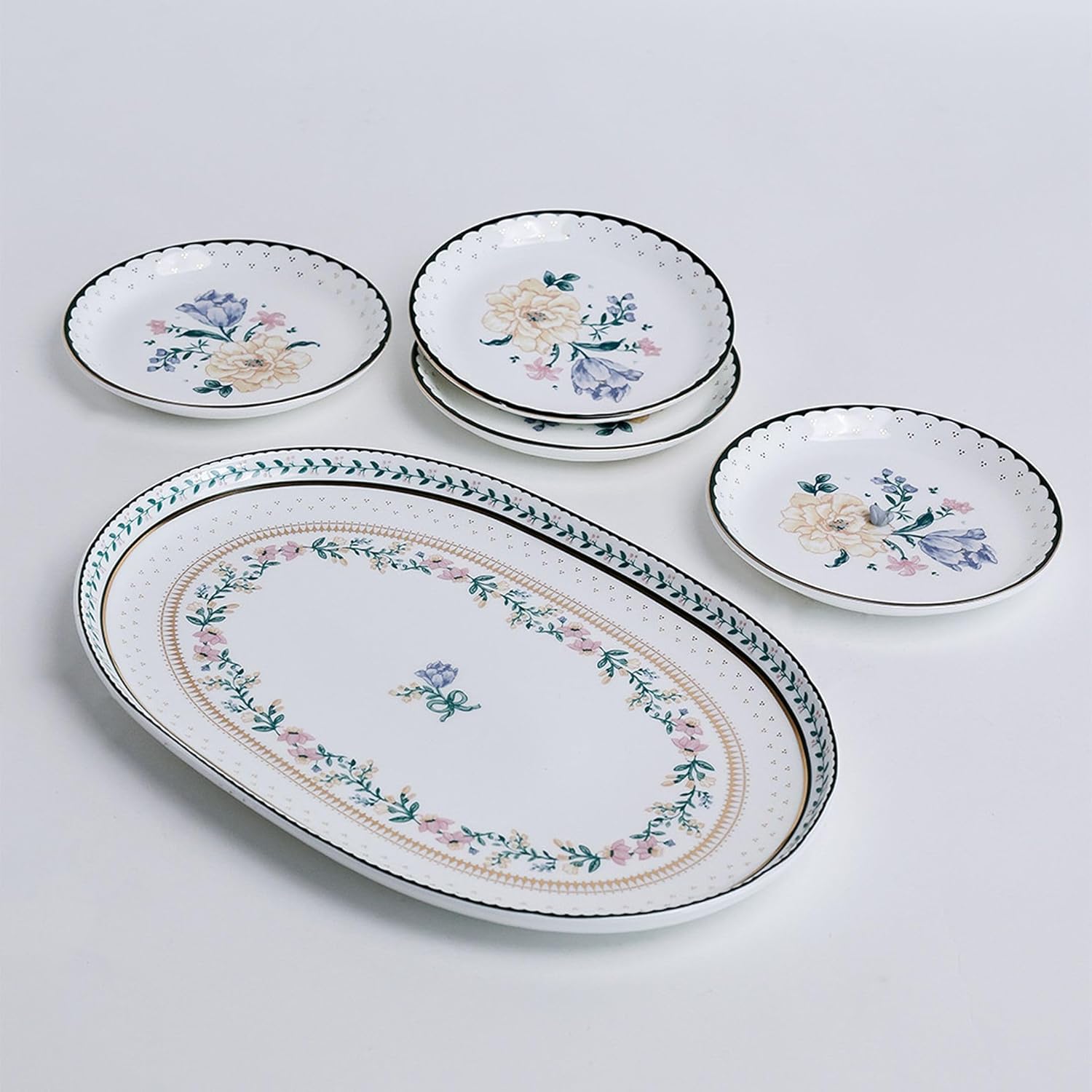 Magique by The Wishing Chair x ClayCraft : Emerald Ribbon - Amber Giftbox | Set of 4 Snack Plates & Serving Platter | Dishwasher Safe | Festive Gifting | GiftBox Packaging