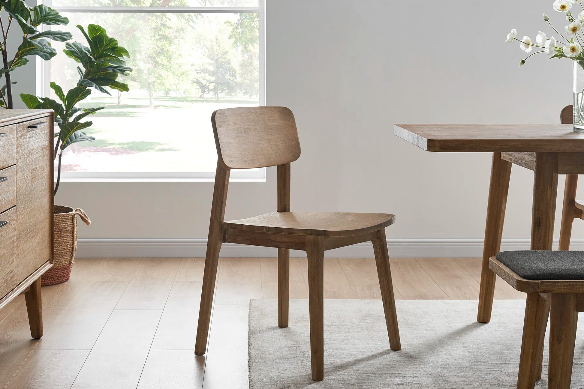 Seb Dining Table