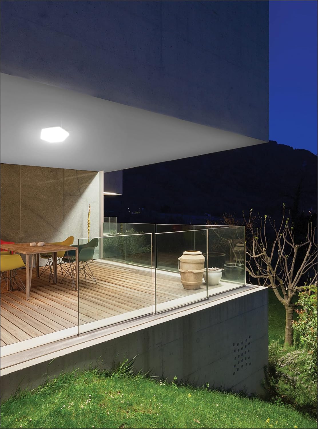 Philips Polycarbonate Rimless Full Glow 15-Watt Hexa LED Surface Downlighter