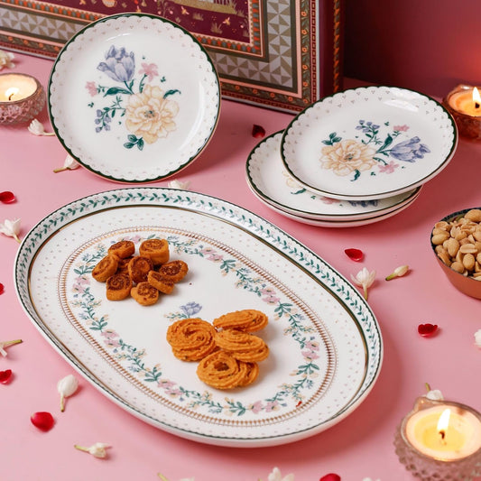 Magique by The Wishing Chair x ClayCraft : Emerald Ribbon - Amber Giftbox | Set of 4 Snack Plates & Serving Platter | Dishwasher Safe | Festive Gifting | GiftBox Packaging