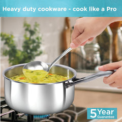 Hawkins Pro 2.5 Litre Sauce Pan, Triply Sauce Pan with Stainless Steel Handle and Stainless Steel Lid, Silver (PSSP25S)