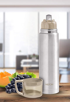 Milton Glassy 500 Thermosteel Vacuum Insulated Double Walled Flask with Drinking Cup lid & Jacket, 500 ml Water Bottles, 24 Hours Hot & Cold, Easy to Carry,Rust Proof, Tea, Coffee, Travel Bottle, Grey