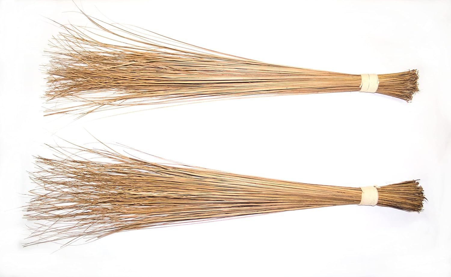 Nilavan Coconut Broom Sticks for Home Cleaning - Pack of 1|Coconut Grass Brooms with Multiple Layer Grip|Durable & Multi-Usage|32-35 Inches Long|5.5-6.5 Inches Circumference (Standard, 1), hard_floor
