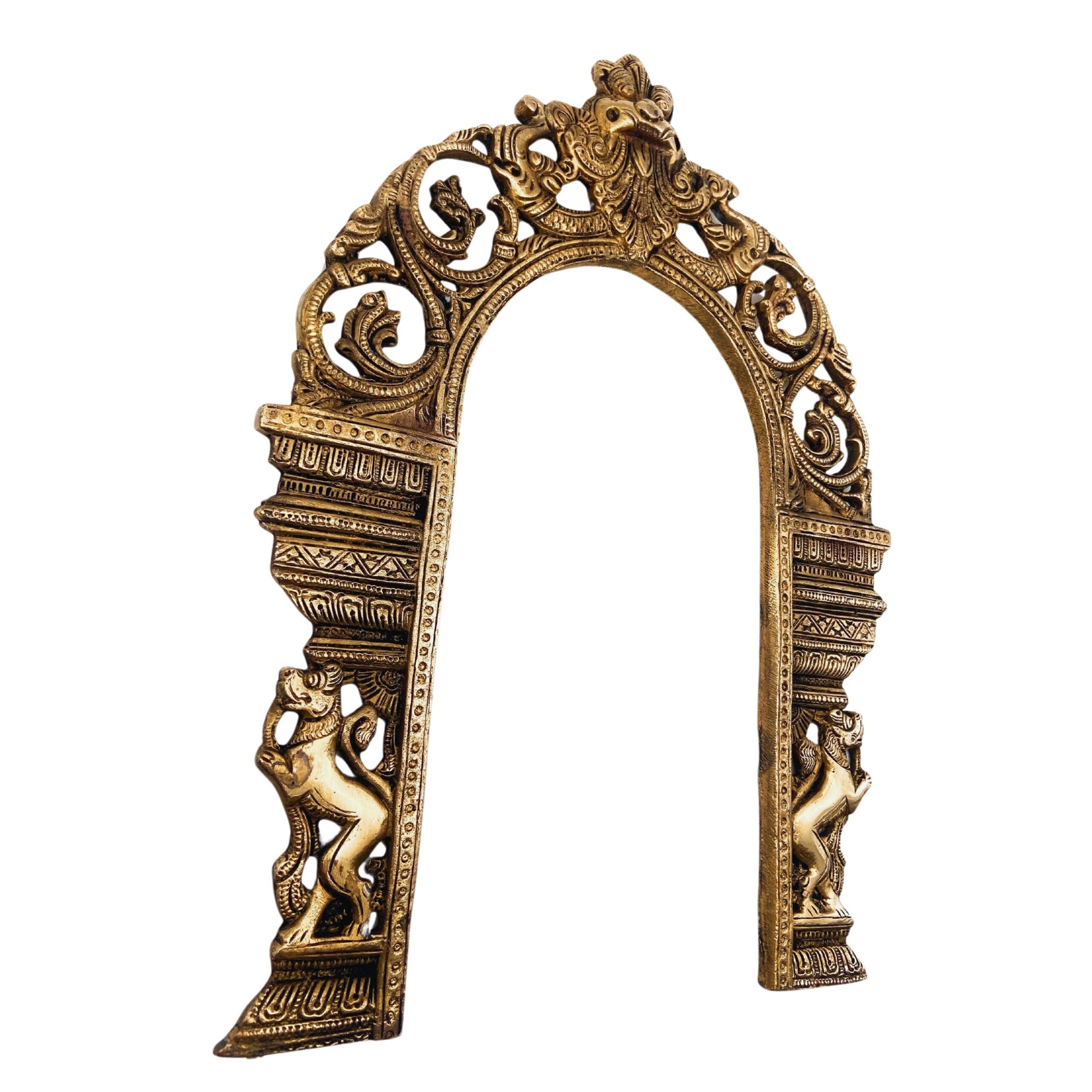 Bhunes Brass Prabhavali Arch Frame with Dual Yali – Wall Hanging Temple Backdrop | Traditional Prabhawali for Deity | Home Mandir Decor | Prabhaval for God Idol, Gold, 13 Inch, 1 Piece