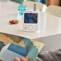 Philips Avent Digital Baby Monitor with Camera and Audio, 3.5" Display Baby Camera Monitor with 2-Way Talk