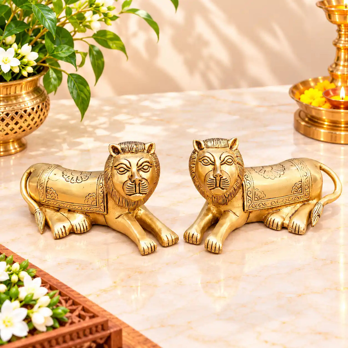 Brass Sitting Lion Statue Pair Home Decor (3.5 Inch)