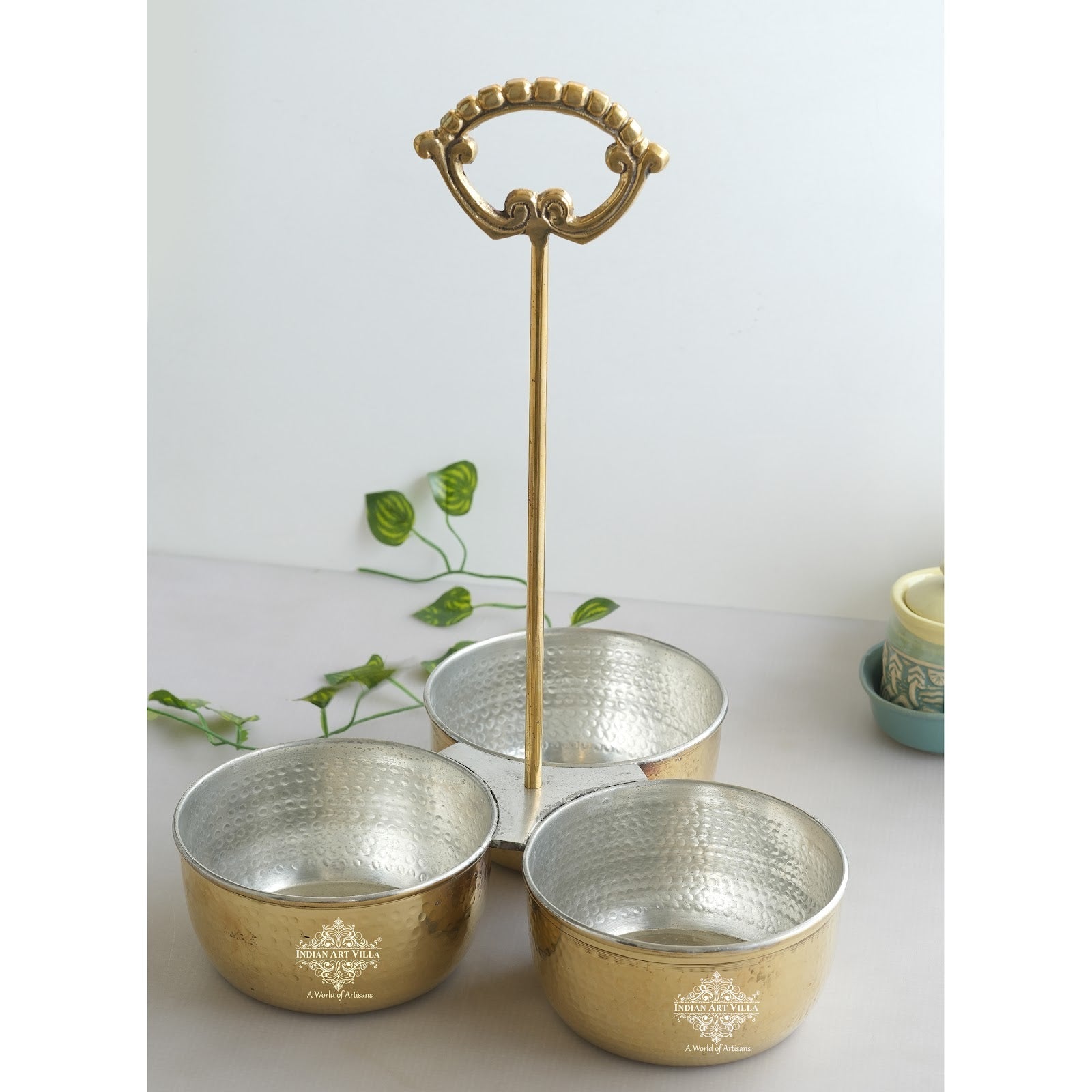 Handcrafted Pure Brass Hammered Design with Tin Lining, Vegetable Serving, 850 ml