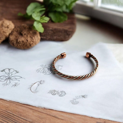 Copper Brass Fashionable Spiral Unisex Kada for Wellness & Gifting
