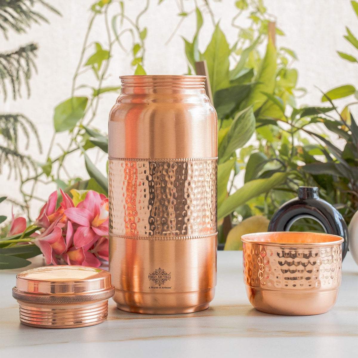 Pure Copper Hammered Water Bottle with Glass Lid – 2000 ML