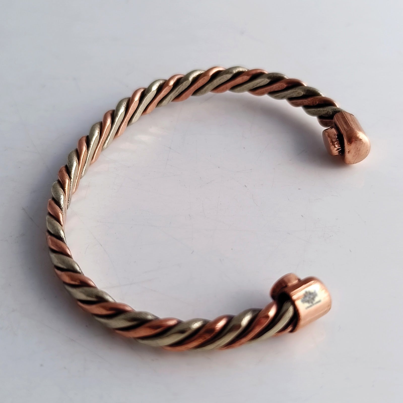 Copper Brass Fashionable Spiral Unisex Kada for Wellness & Gifting