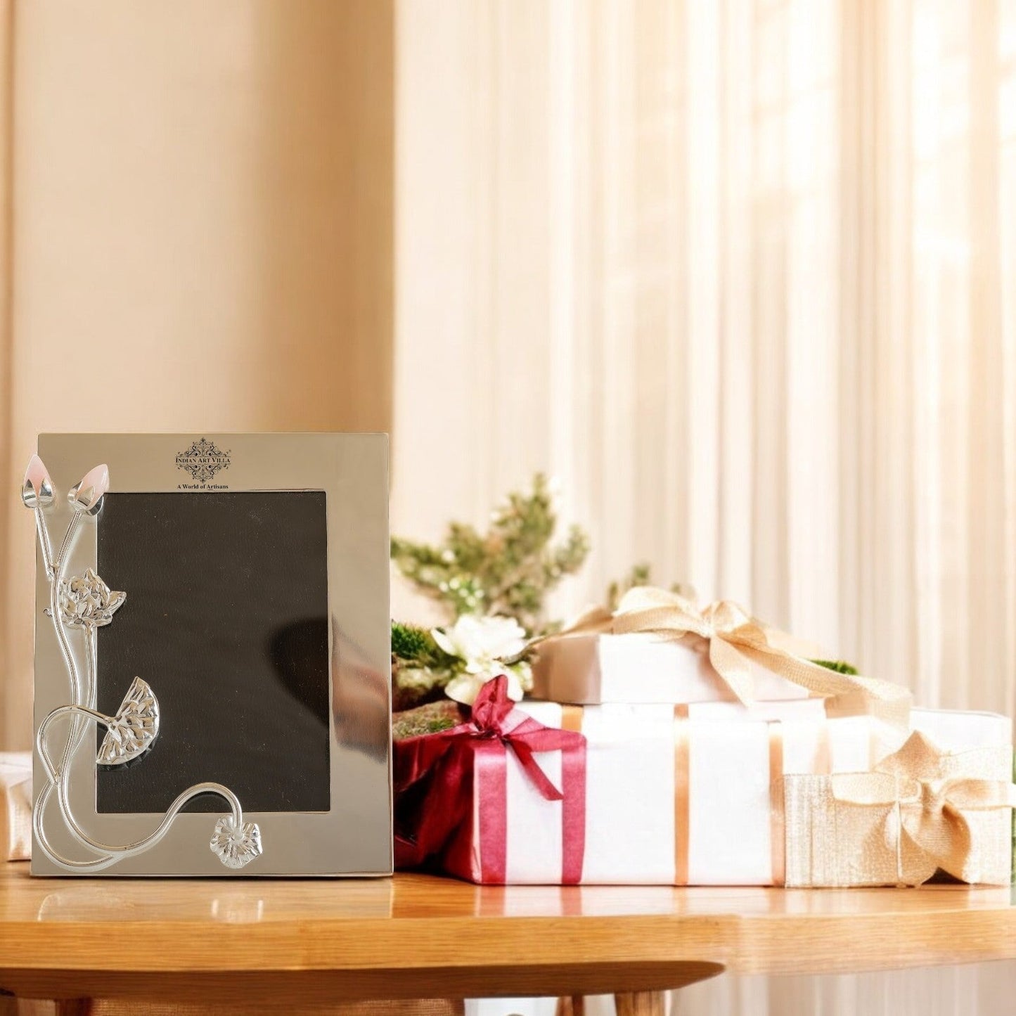 Silver-Plated Lotus Bud Flower Photo Frame – 24x19 cm (Inner Photo Size 18x13 cm), Decorative Picture Frame for Home Décor