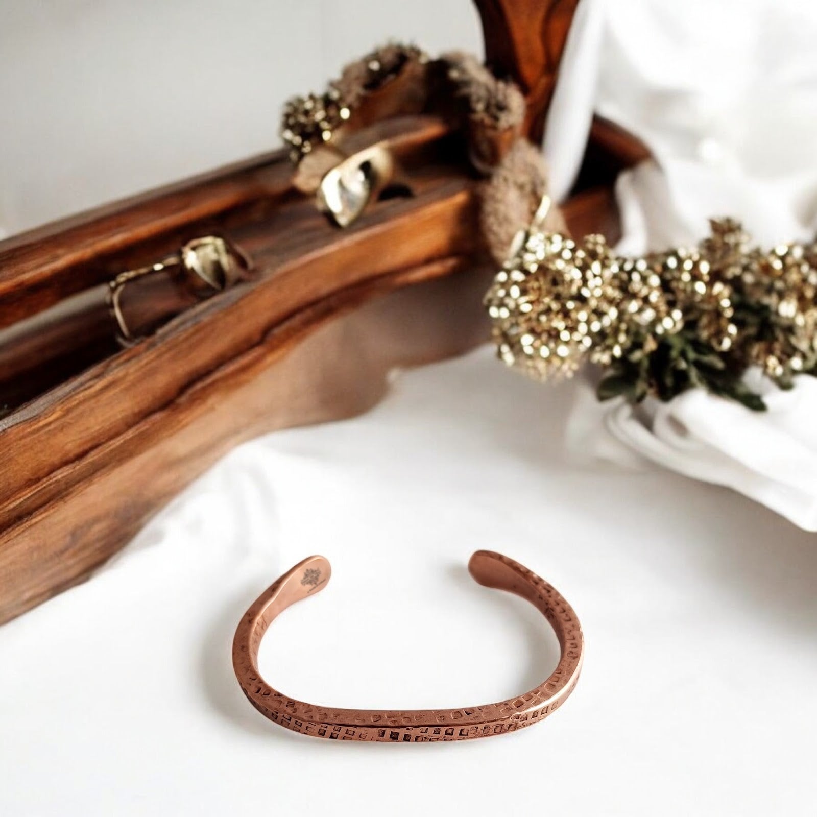 Pure Copper Solid Dotted Bracelet for Men & Women