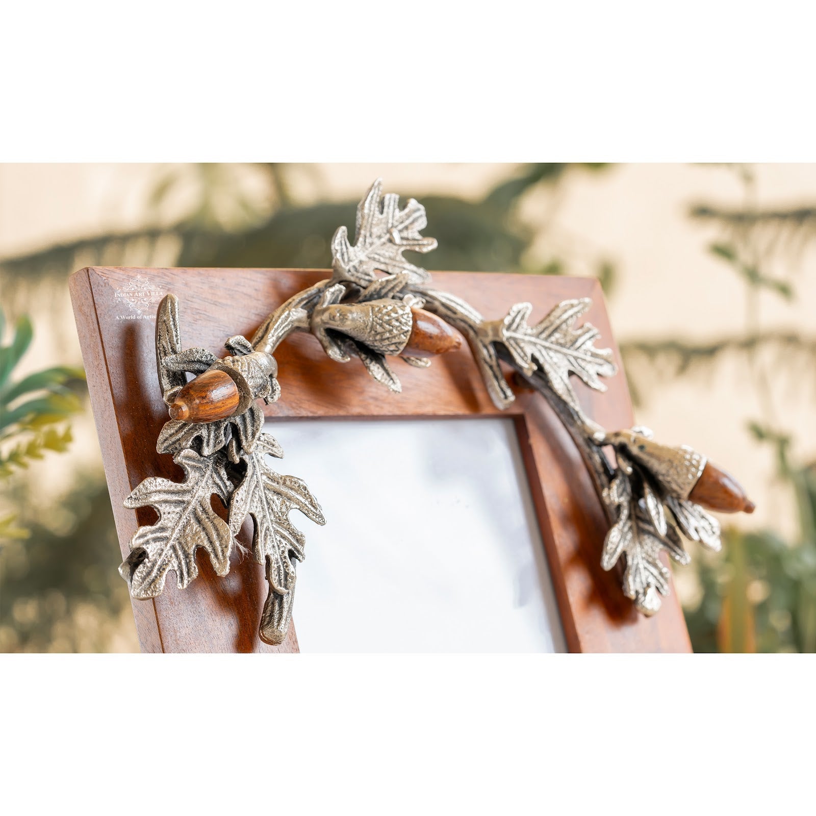 Wooden Photo Frame with Leaf & Acorn Design, 17x11 cm  Photo Size – Elegant Decorative Frame for Home Décor.