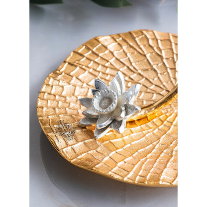 Brass Finish Lotus Flower Design Tissue Holder – Elegant Handcrafted Napkin Stand, Decorative Table Centerpiece and Home Décor