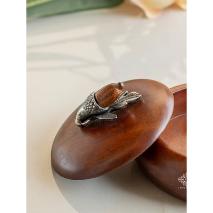 Wooden Acorn Bowl with Lid – Handcrafted Flower Design
