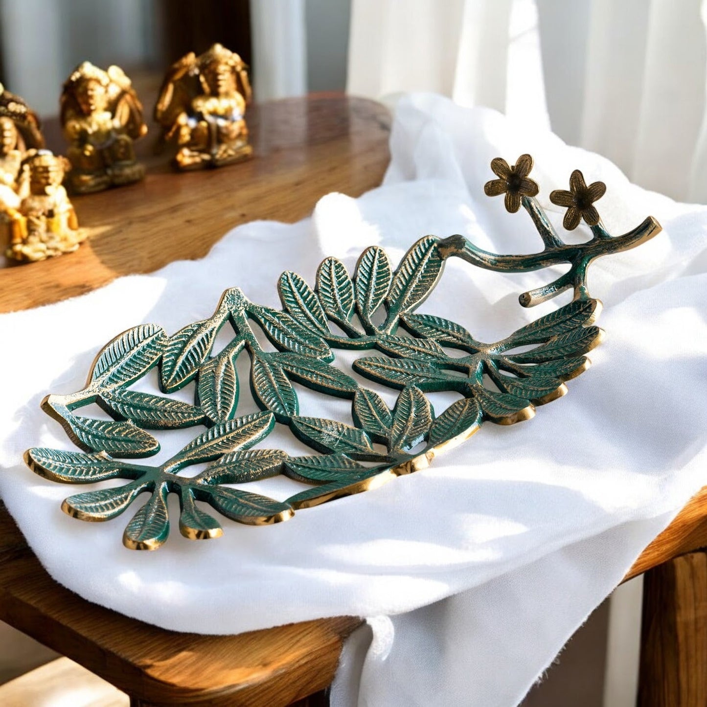 Brass Finish Green Banana Leaf Design Decorative Tray – 40 cm, Elegant Oval Shaped Centerpiece for Home Décor And Table Decoration