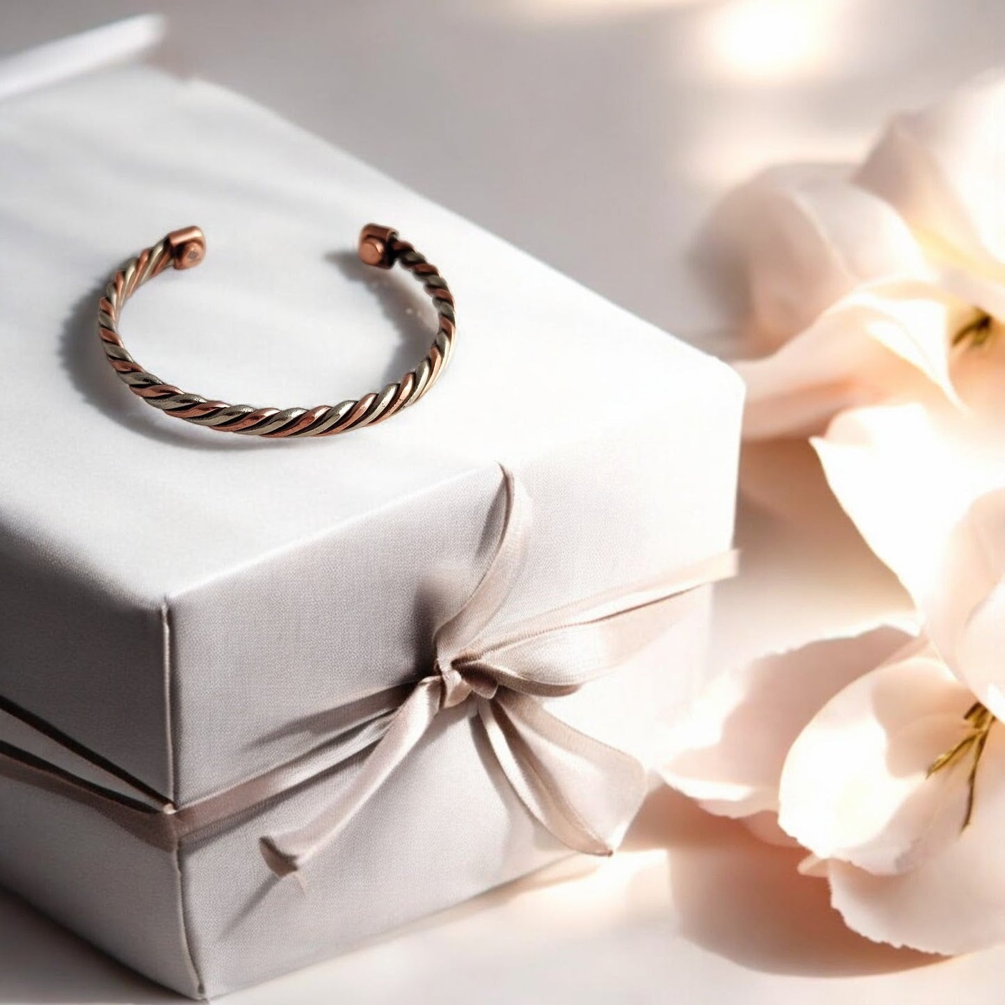 Copper Brass Fashionable Spiral Unisex Kada for Wellness & Gifting