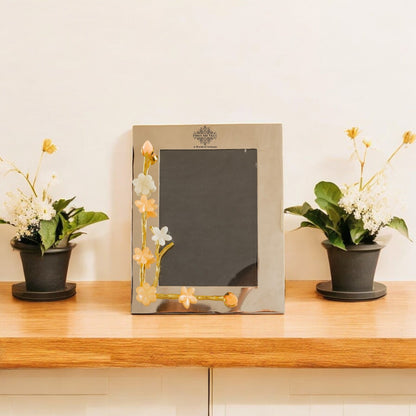 Silver Plated Photo Frame, Lotus Bird Flowers Design, 9.5x7.5 Inches Frame for 7x5 Photo Size, Ideal for Home Décor