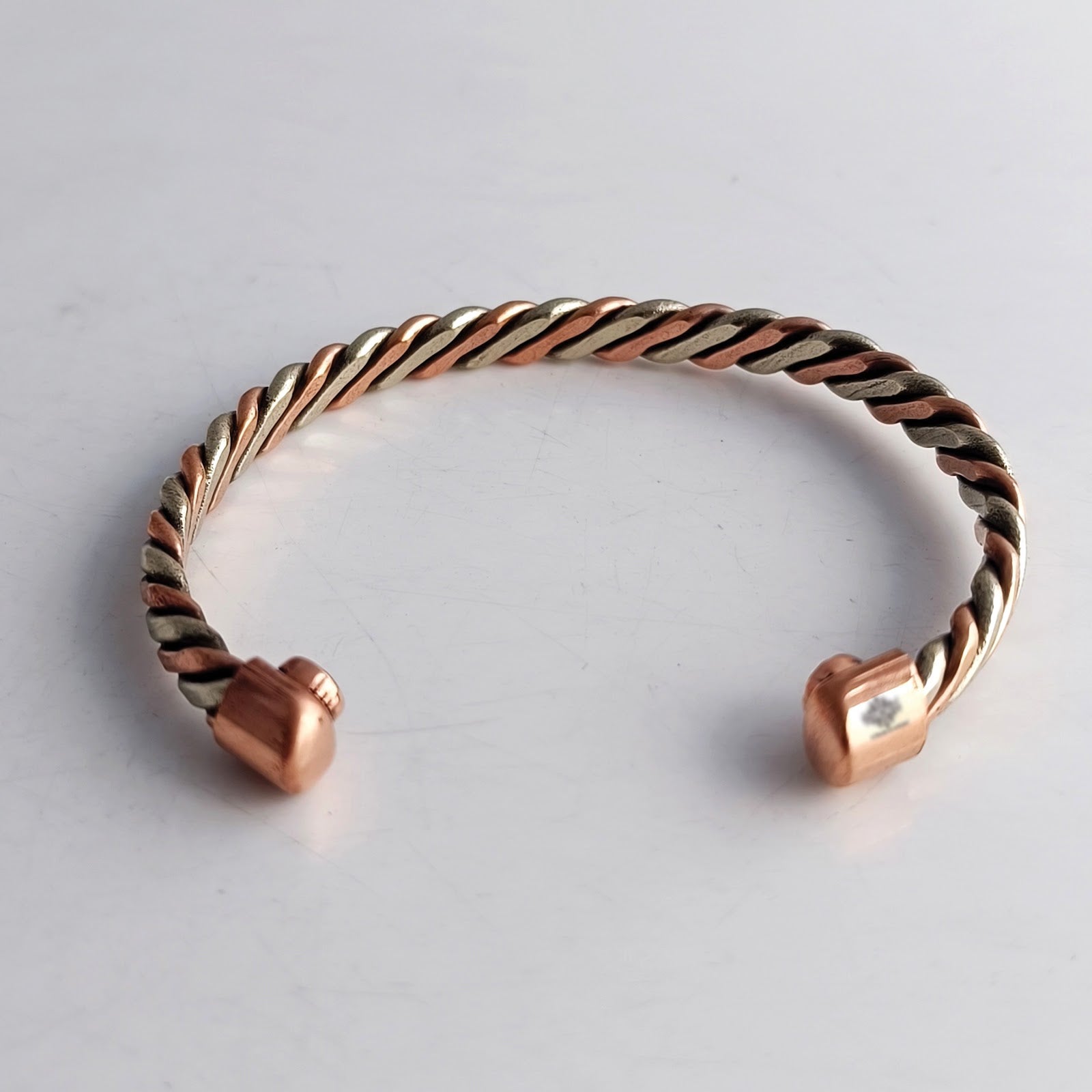 Copper Brass Fashionable Spiral Unisex Kada for Wellness & Gifting