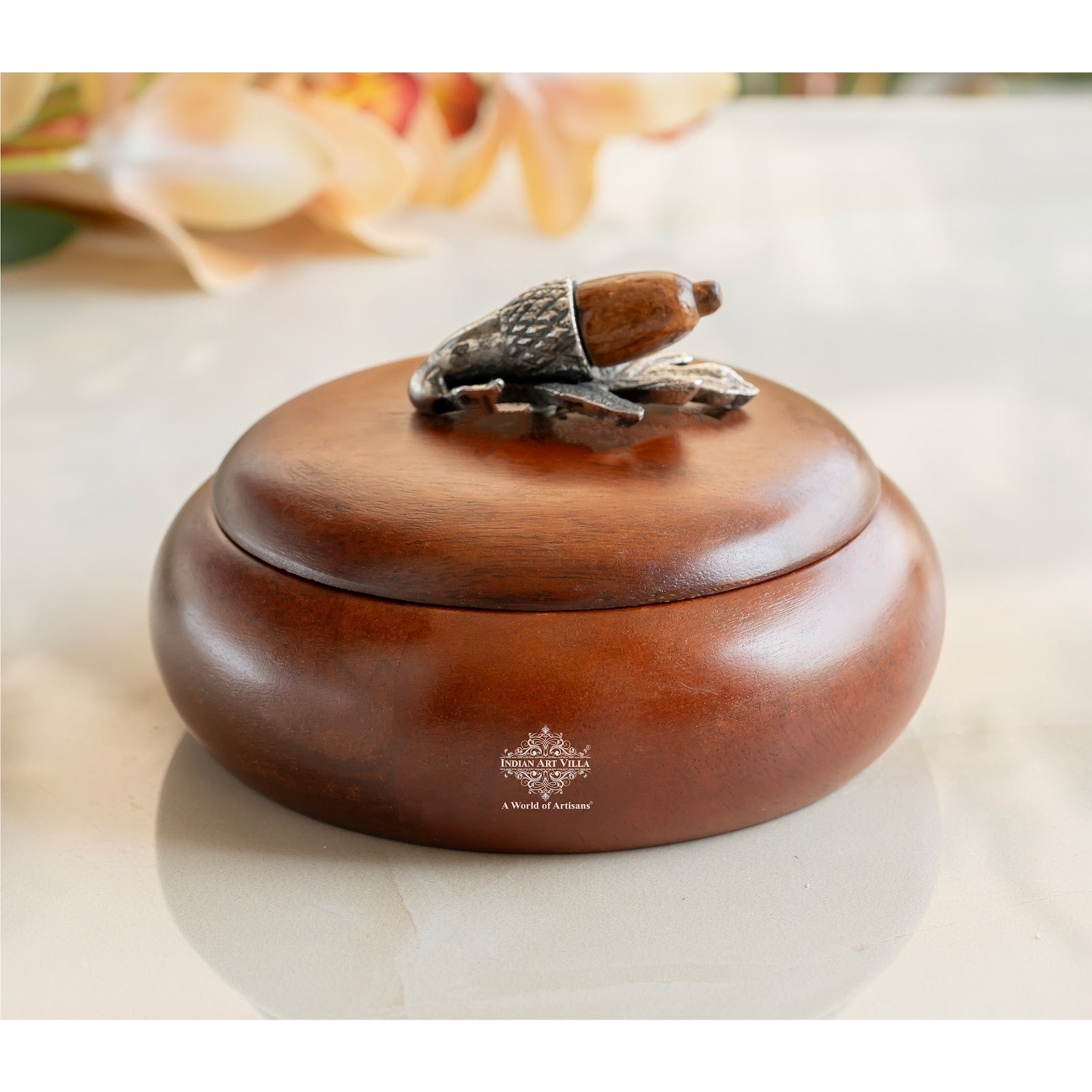 Wooden Acorn Bowl with Lid – Handcrafted Flower Design
