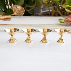Brass Diya Set of 4 with Beaded Rim & Shine Finish