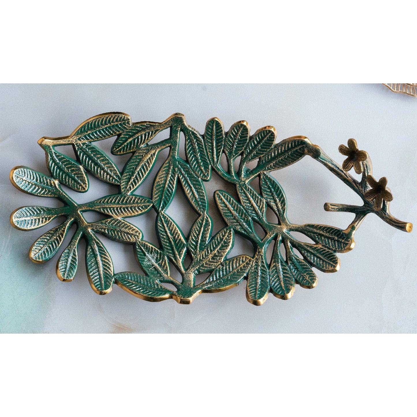 Brass Finish Green Banana Leaf Design Decorative Tray – 40 cm, Elegant Oval Shaped Centerpiece for Home Décor And Table Decoration