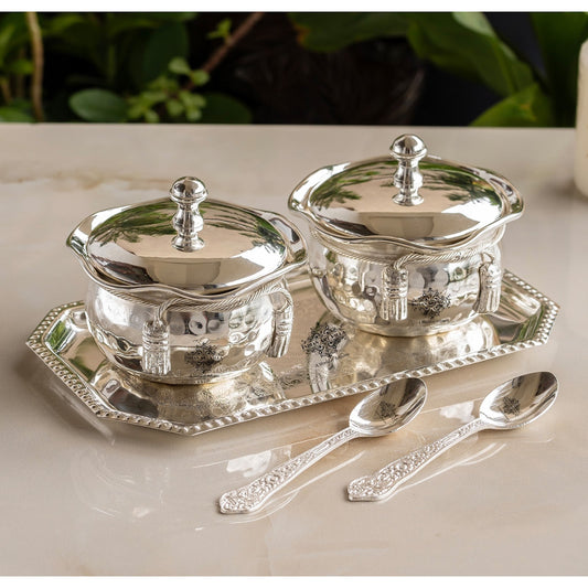 Silver-Plated Hammered Bowl with Lid & Spoon - Elegant Gift Box Set for Special Occasions