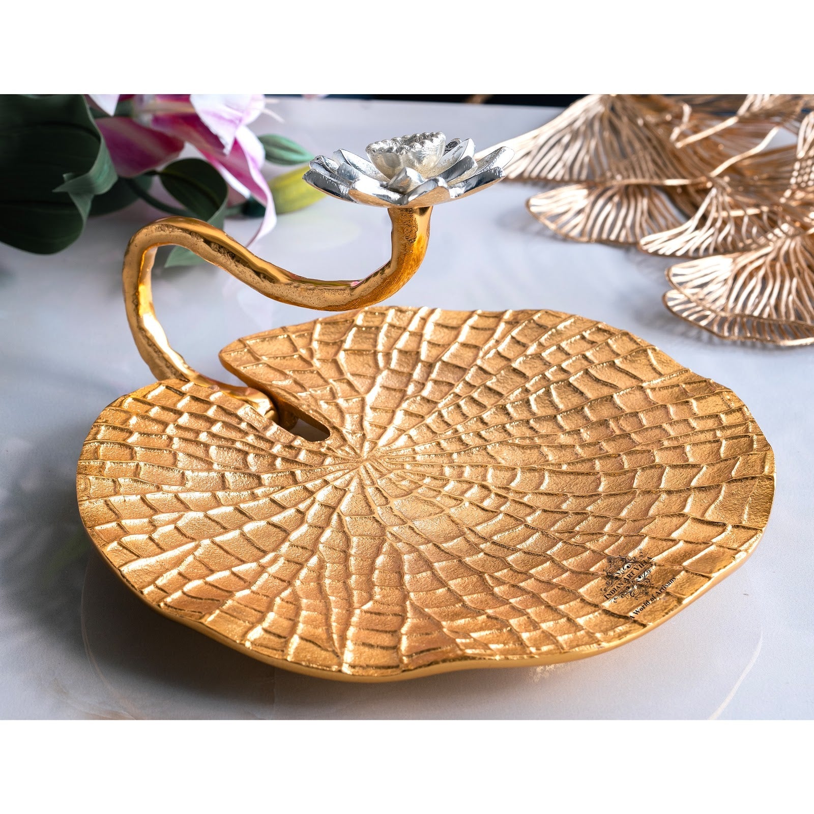 Brass Finish Lotus Flower Design Tissue Holder – Elegant Handcrafted Napkin Stand, Decorative Table Centerpiece and Home Décor