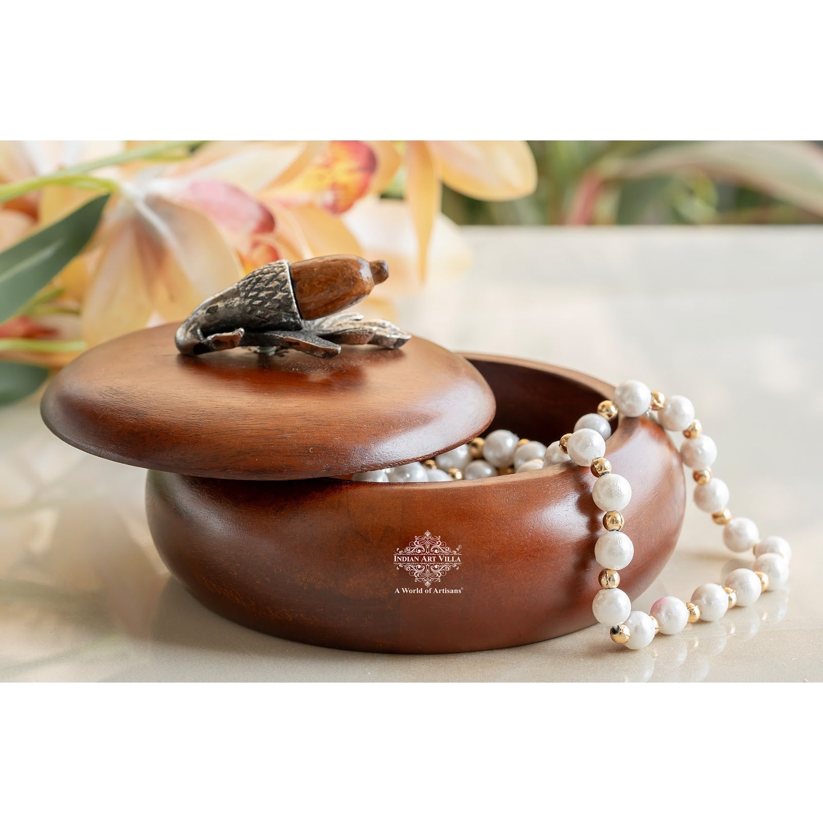 Wooden Acorn Bowl with Lid – Handcrafted Flower Design