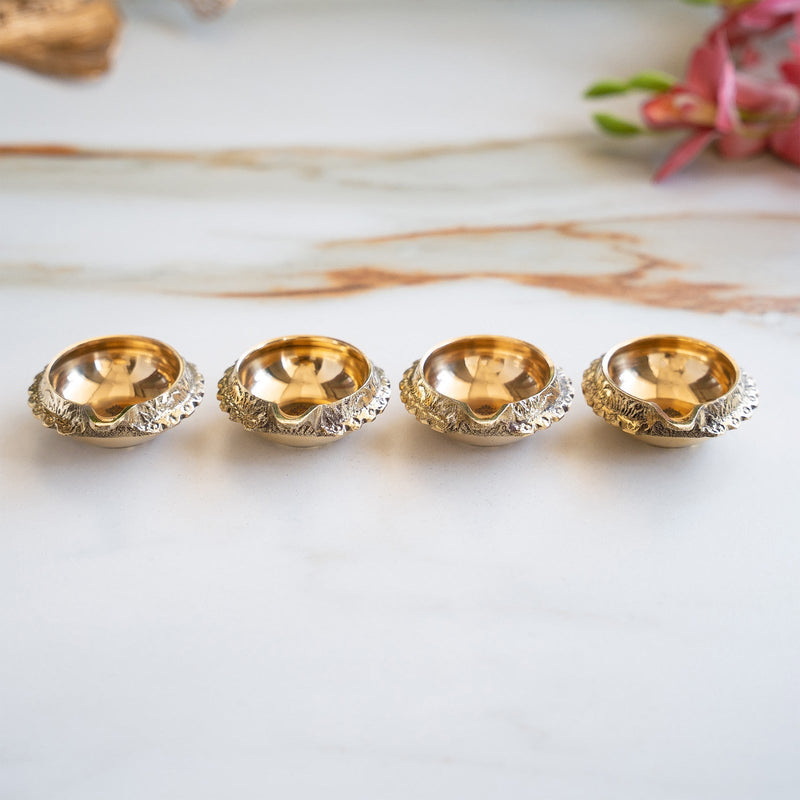 Brass Diya Set of 4 with Embossed Design & Shine Finish