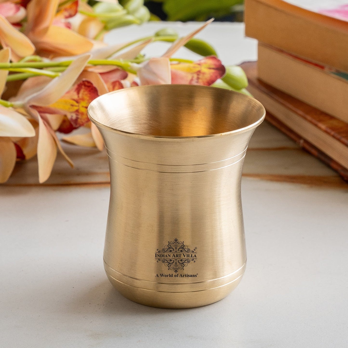 Pure Brass Curved Design Plain Glass With Lines