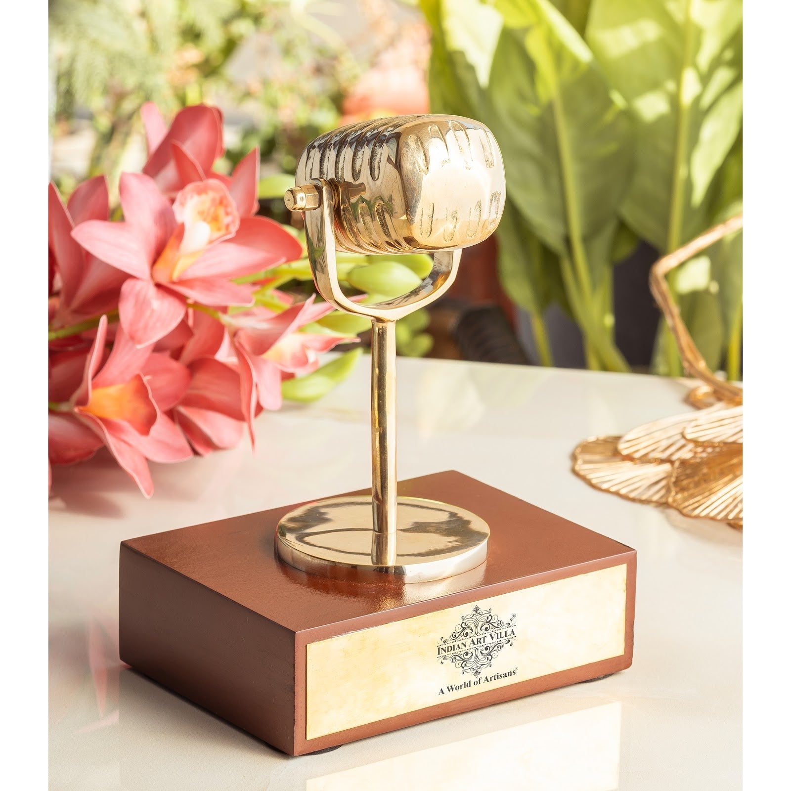 Brass Decorative Mic with Wooden Base – Vintage Style Showpiece & Decorative Item for Home, Office, or Studio