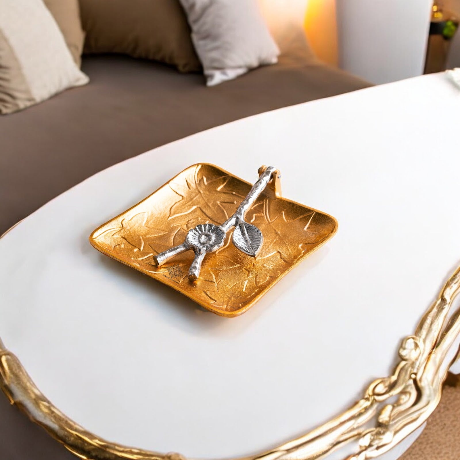 Brass Finish Embossed Flower Design Napkin Holder – Elegant Tabletop Organizer for Dining, Kitchen, Restaurants & Gifting