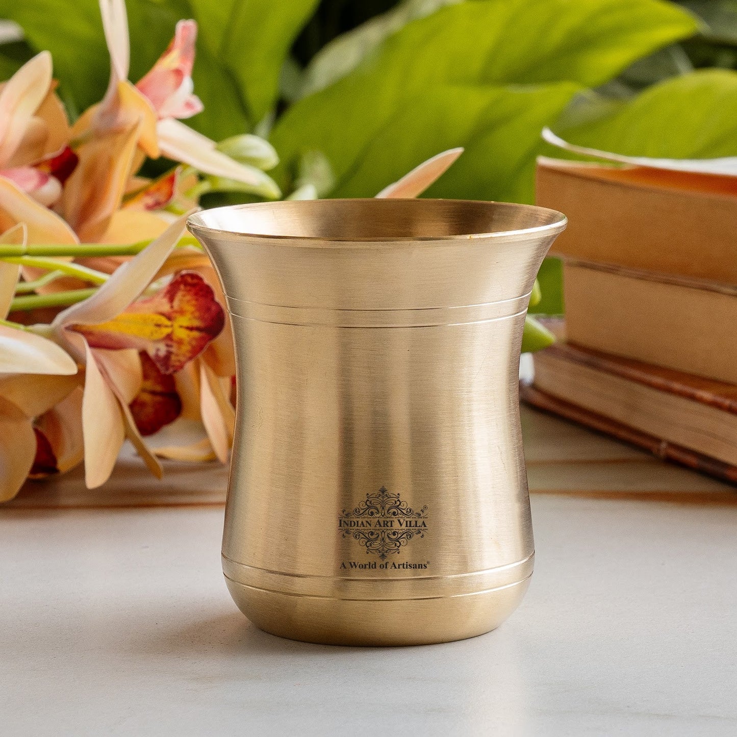 Pure Brass Curved Design Plain Glass With Lines