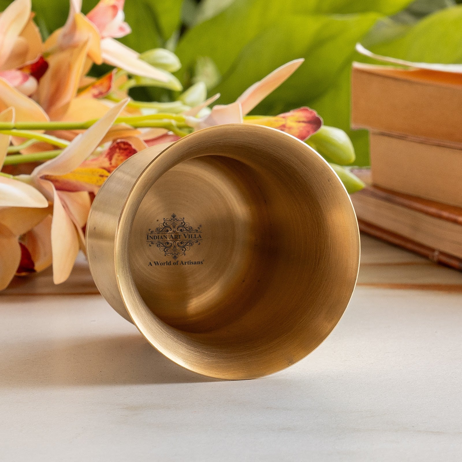 Pure Brass Curved Design Plain Glass With Lines