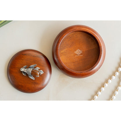 Wooden Acorn Bowl with Lid – Handcrafted Flower Design