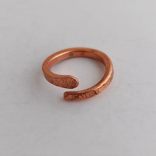 Pure Copper Bypass Shape Ring Adjustable Unisex Fashion Ring for Men & Women