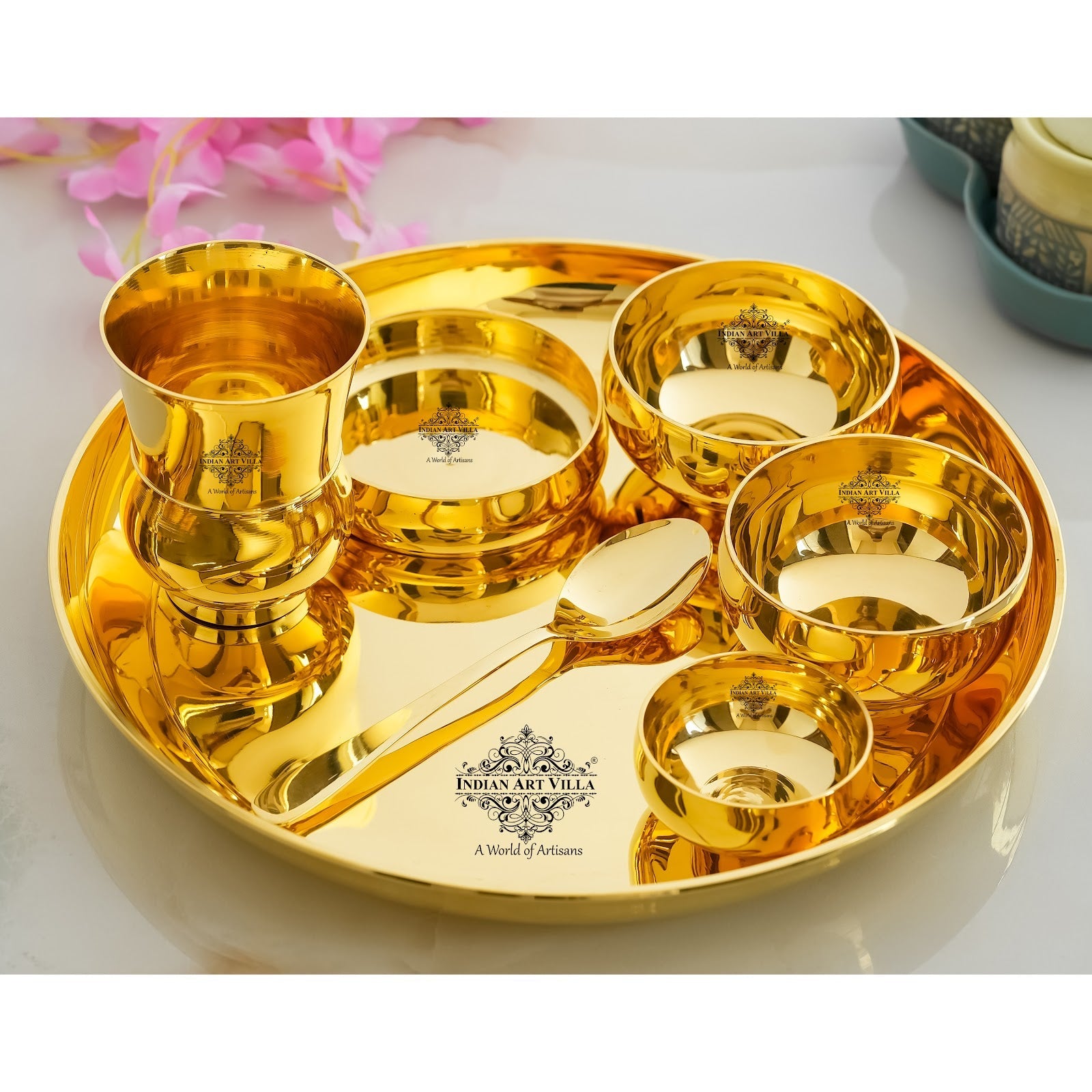 Pure Brass Dinner Set Shine FInish Design Set of 7 Piece, 30.48 cm thali