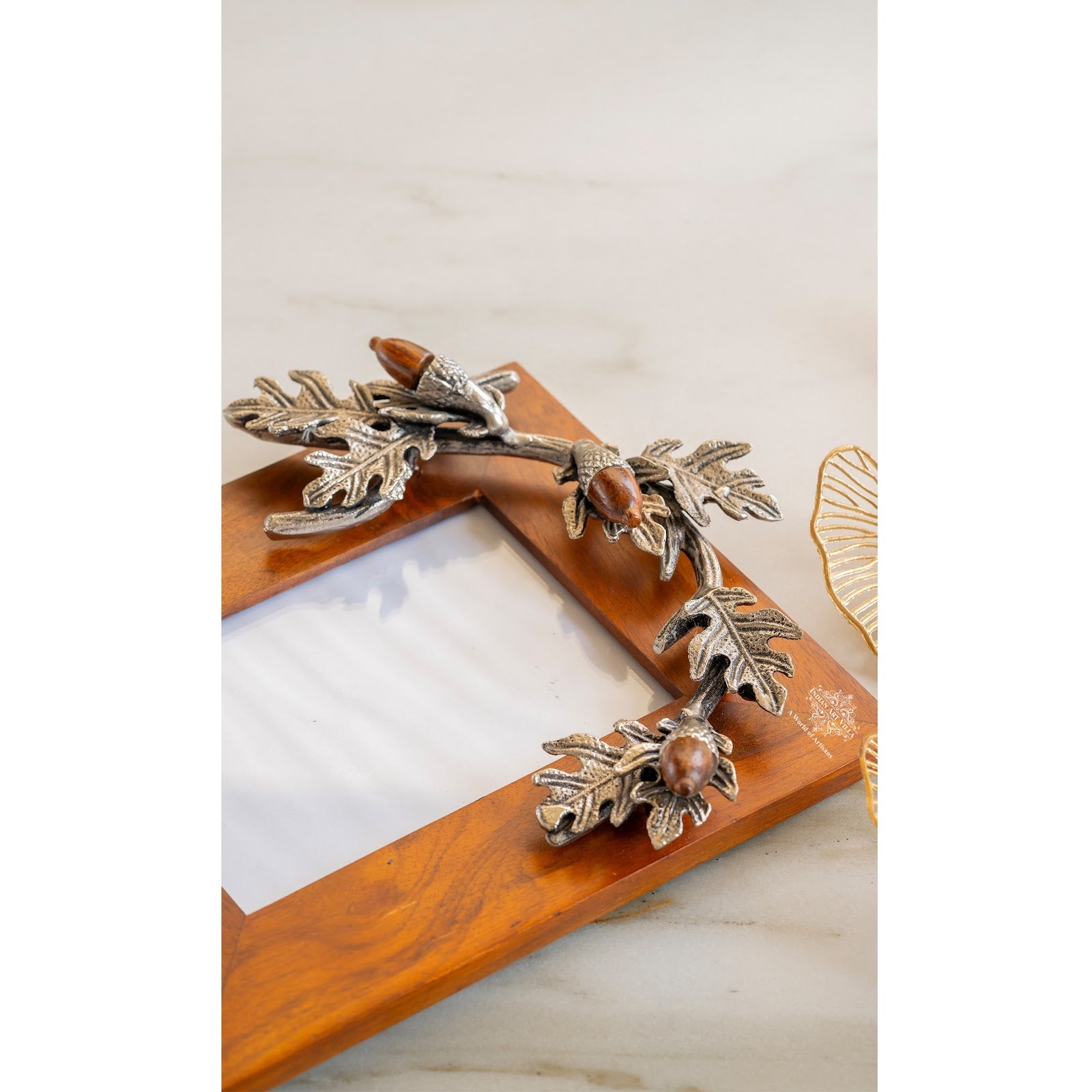 Wooden Photo Frame with Leaf & Acorn Design, 17x11 cm  Photo Size – Elegant Decorative Frame for Home Décor.