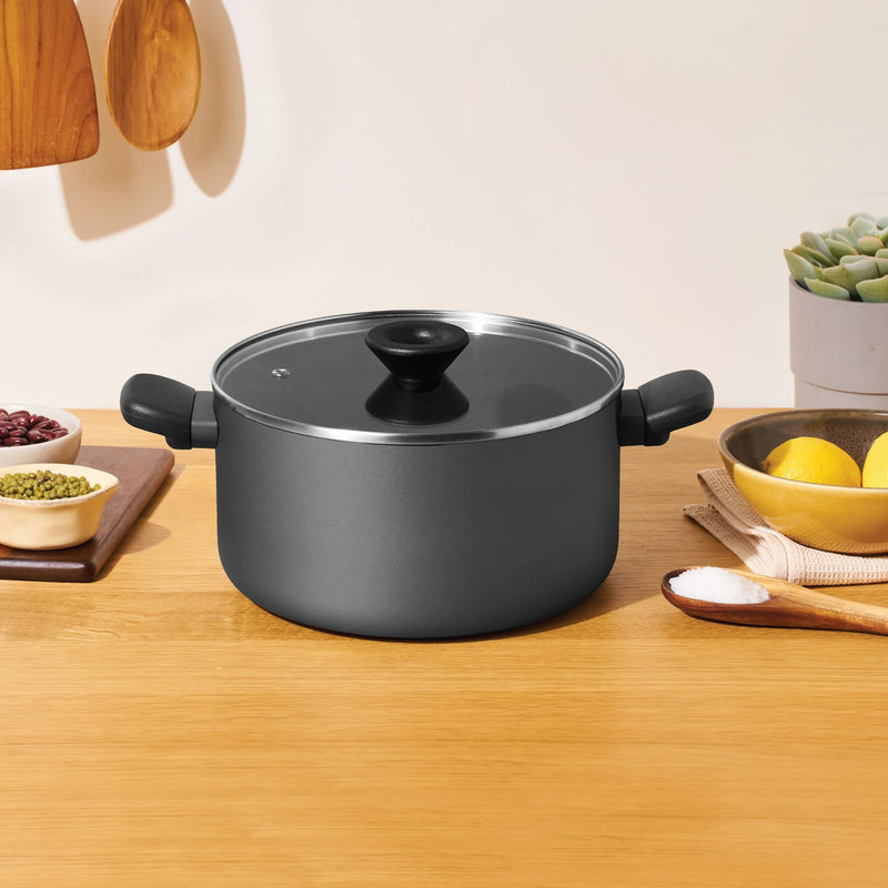 Meyer Bauhaus 2 pcs set ( Nonstick Casserole With Lid, 5 Litre, 24Cm + Non Stick Frypan 26Cm ), Grey