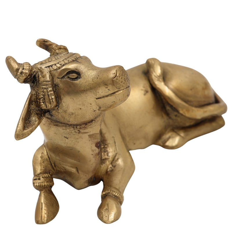 Brass Kamadenu Cow Idol – Handcrafted Nandi & Kamadenu Sculpture for Pooja, Temple, Home Decor, Ashtadhatu & Peetal Options, Gold, 2.5 Inch, 1 Piece