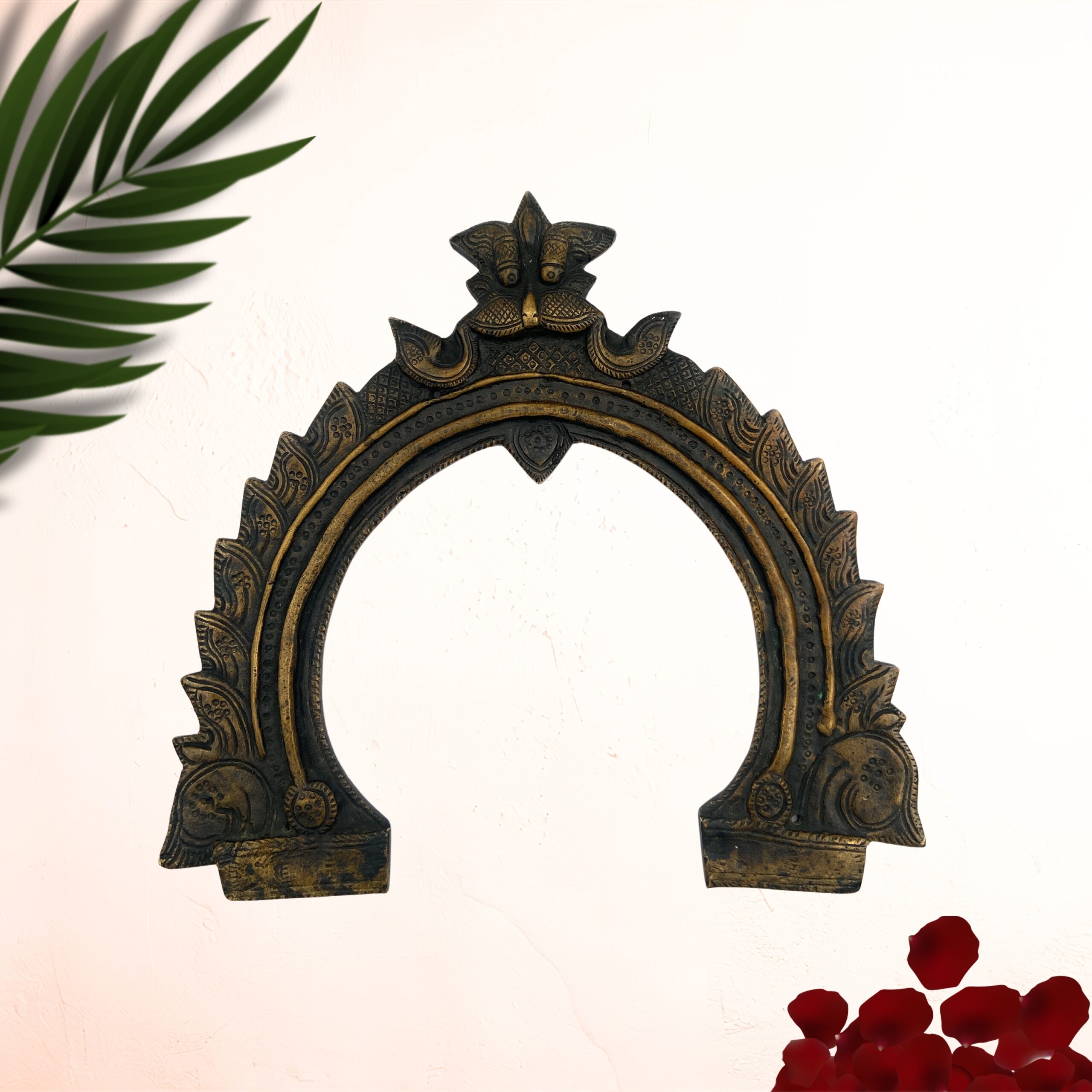 Bhunes Brass Antique Prabhavali Frame – Temple Arch Wall Hanging Prabhawali for Deity | Prabhaval Backplate for Home Mandir & Spiritual Decor, Gold, 8 Inch, 1 Piece