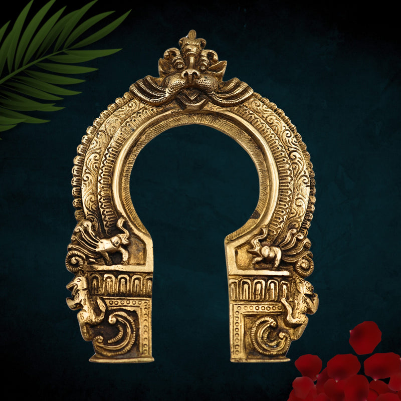 Bhunes Brass Hand-Carved Prabhavali Frame with Kirtimukha – Wall Hanging Arch for Pooja Room, Temple Decor, Prabhawal for Deity Idol Backdrop, Gold, 10 Inch, 1 Piece