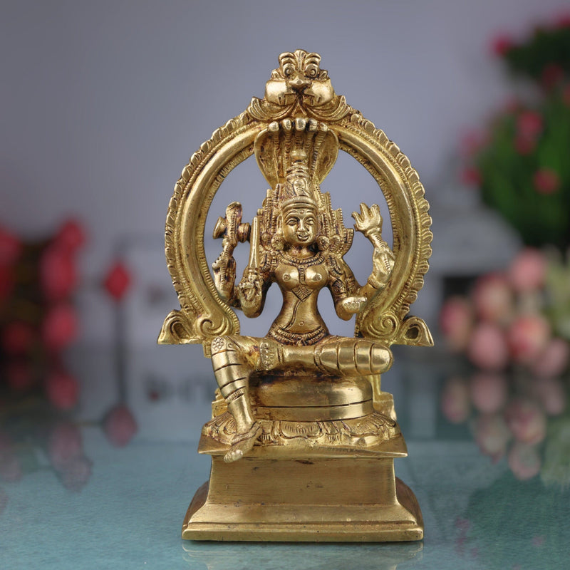 Brass Mariamman Idol Goddess Mariyamman Devi Statue Karumariamman Silai Amman Statues Mariyamma Idols Parvati Murti, Gold, 7 Inch, 1 Piece
