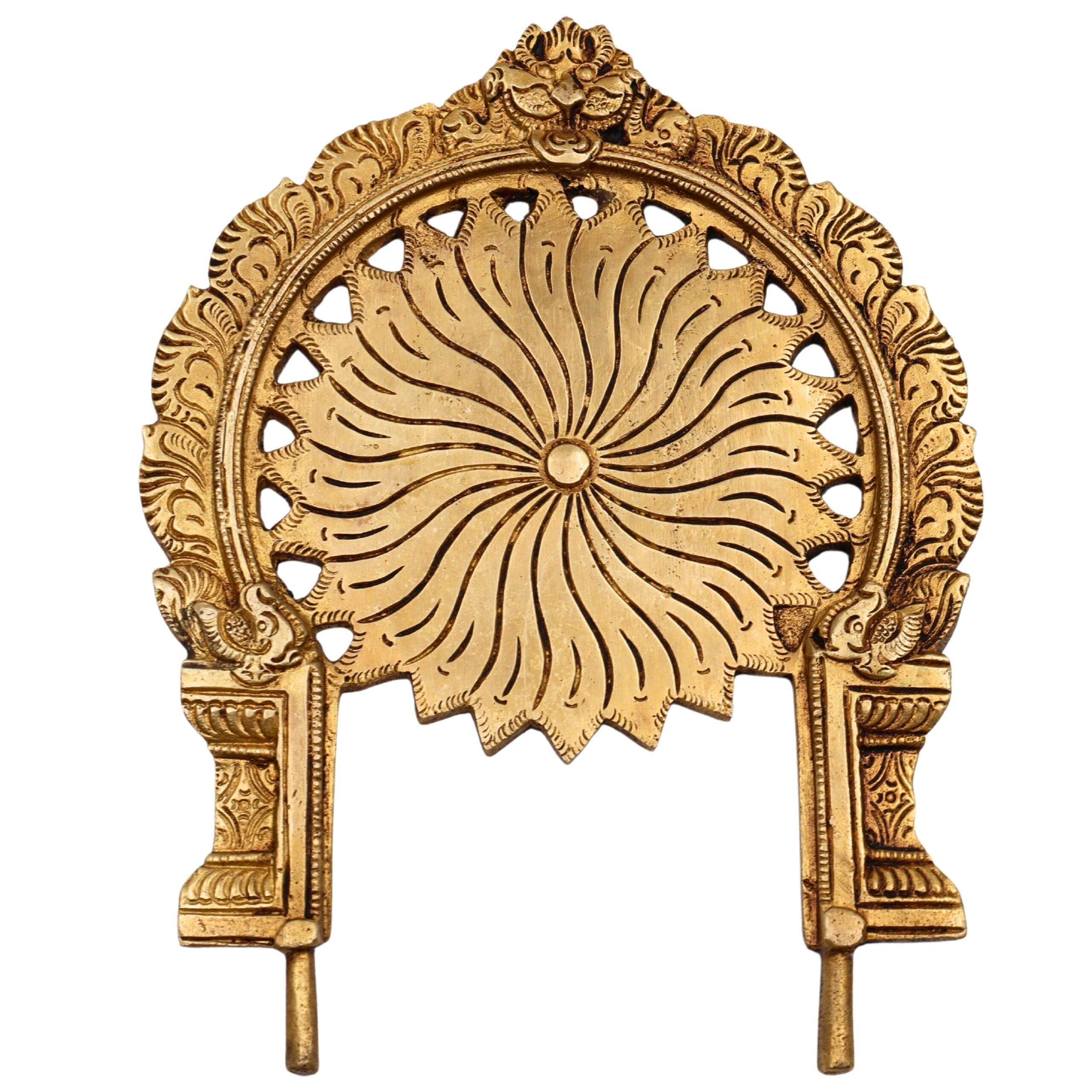 Bhunes Brass Prabhavali Arch Frame with Chakra – Wall Hanging Prabhawali for Deity | Traditional Temple Decor | Prabhaval for Home Mandir, Gold, 8.5 Inch, 1 Piece